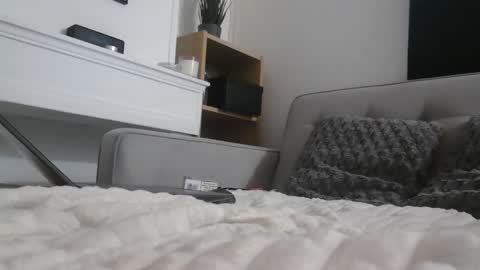 Snapshot of bella_sexy_feet chatting on 03.04.25 bella_sexy_feet online show from 03.04.25