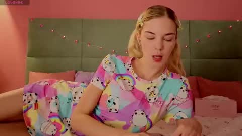 Bella NEW ROOM online show from 06.22.26