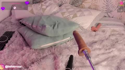 Bella Becca  online show from 01.10.25