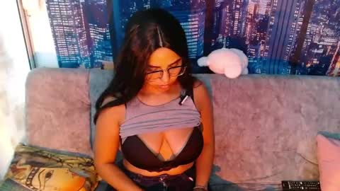 Bella Baker online show from 04.29.26