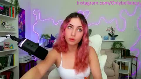 Snapshot of bellabeauu chatting on 06.22.26 bella beau online show from 06.22.26