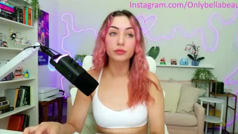 Snapshot of bellabeauu chatting on 06.23.26 bella beau online show from 06.23.26