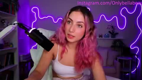 Snapshot of bellabeauu chatting on 07.14.26 bella beau online show from 07.14.26