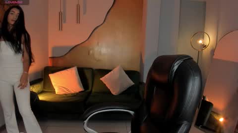  Bella C  online show from 10.23.25