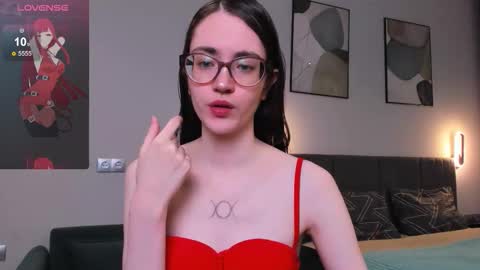 BellaCatLovesMeat online show from 10.13.25