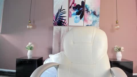 Bella Clair online show from 01.19.25