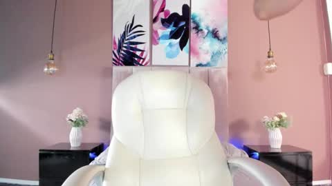 Bella Clair online show from 03.11.25