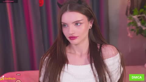 Snapshot of bellacle chatting on 10.26.25 Bella I took a vacation and Ill be back on December 18th So dont lose me To keep in touch I have a TG - you can find below online show from 10.26.25