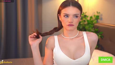 Snapshot of bellacle chatting on 01.10.26 Bella I took a vacation and Ill be back on December 18th So dont lose me To keep in touch I have a TG - you can find below online show from 01.10.26