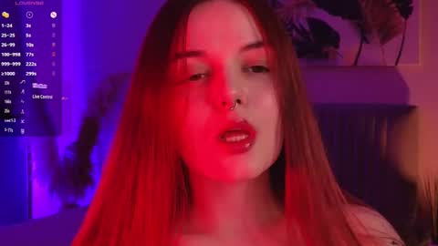 Snapshot of belladevile_ chatting on 09.28.25 belladevile_ online show from 09.28.25