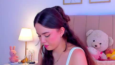 BellaFontana online show from 04.16.26