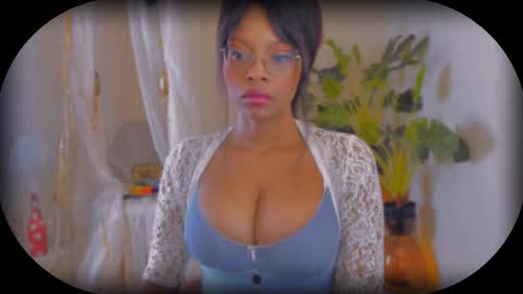 Snapshot of bellahproudly chatting on 01.05.26 Bellah online show from 01.05.26