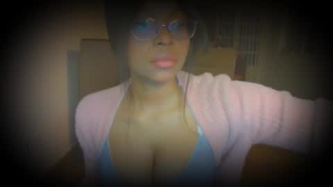 Snapshot of bellahproudly chatting on 02.11.26 Bellah online show from 02.11.26