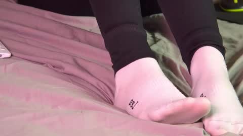 Snapshot of bellamarebelle chatting on 12.14.25 BellaMarebelle online show from 12.14.25