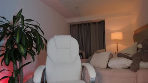 Bella Mia online show from 01.27.25