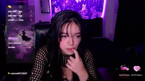 Bella Monteluna online show from 12.14.25