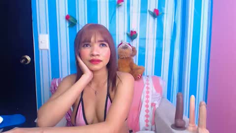 Snapshot of bellamy_sweet chatting on 11.13.25 bellamy online show from 11.13.25