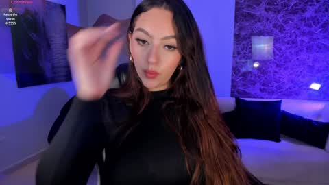 Snapshot of bellarosex1 chatting on 12.12.24 Bella Rose online show from 12.12.24