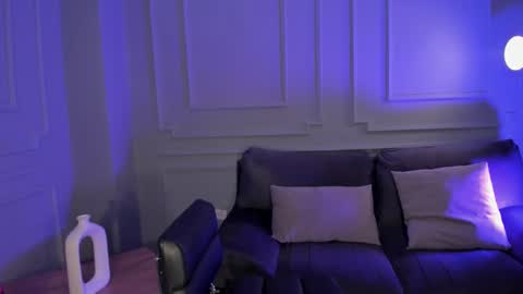 Snapshot of bellarosex1 chatting on 02.17.25 Bella Rose online show from 02.17.25