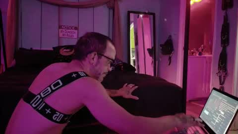 Bellaskeykeeper online show from 04.13.26