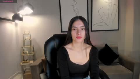 B E L L A  online show from 06.02.26