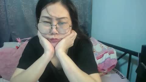 Snapshot of bellbabe chatting on 11.02.25 Bella online show from 11.02.25