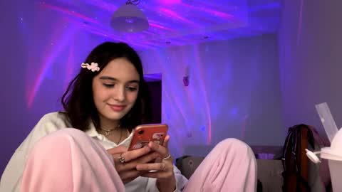 Nicole online show from 04.26.26