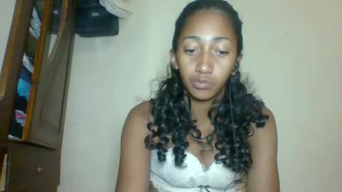 belle_annah online show from 05.19.26