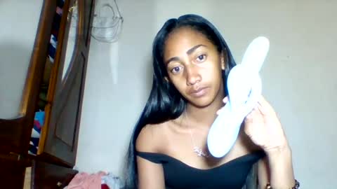 Snapshot of belle_annah chatting on 07.26.26 belle_annah online show from 07.26.26