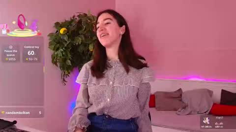 Bella online show from 09.10.25