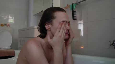 BELLE   online show from 11.04.25