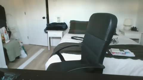 bellequeue19758 online show from 04.18.26