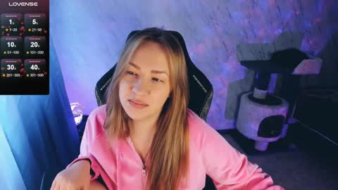 Your Annabelle Wolf  online show from 12.11.24