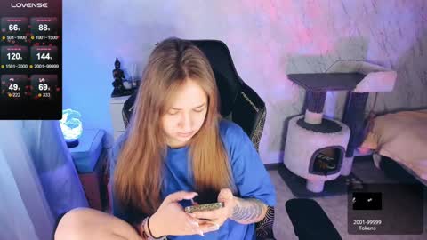 Your Annabelle Wolf  online show from 01.12.25