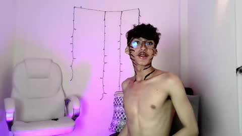 Neon online show from 10.21.25