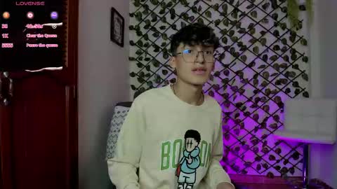 Neon online show from 12.22.25