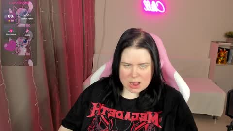 LinaBoo online show from 04.11.26