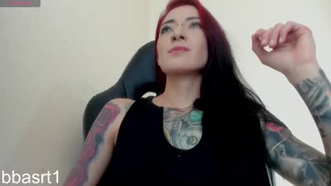 Snapshot of belyswitch chatting on 09.30.25 Bely Bbasrt1 - hot online show from 09.30.25