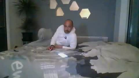 benbare13 online show from 03.10.25