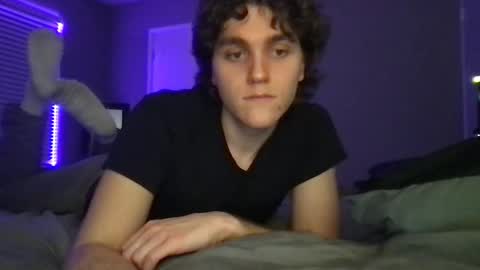 Snapshot of benchedtoast chatting on 02.05.25 benchedtoast online show from 02.05.25