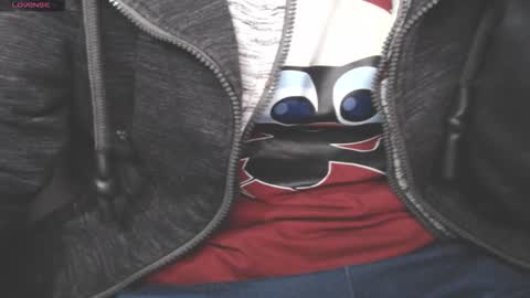 Snapshot of benijamin chatting on 10.19.25 benijamin online show from 10.19.25