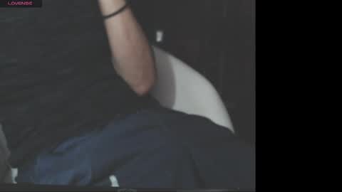 Snapshot of benijamin chatting on 10.26.25 benijamin online show from 10.26.25