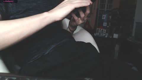 Snapshot of benijamin chatting on 11.25.25 benijamin online show from 11.25.25