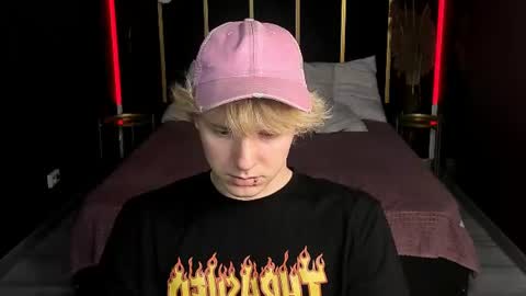 Benjamin online show from 08.05.26