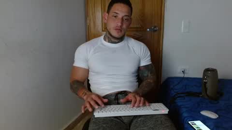 benjamin_isaac online show from 01.04.25