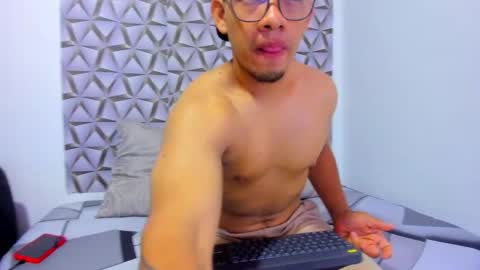 Benjamin online show from 04.06.26