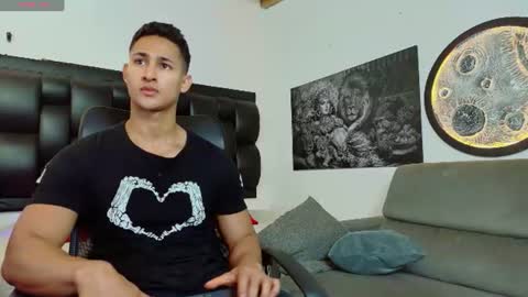Snapshot of benjamincooperk1 chatting on 06.17.26 benjamincooperk online show from 06.17.26