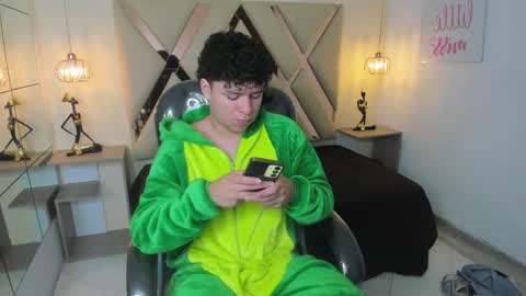 BENJAMIN online show from 10.08.25