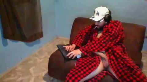 Snapshot of benny_yourdaddy chatting on 03.02.25 benny_yourdaddy online show from 03.02.25