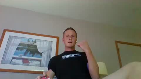 Snapshot of bennyc04041987 chatting on 09.12.25 BennyC online show from 09.12.25